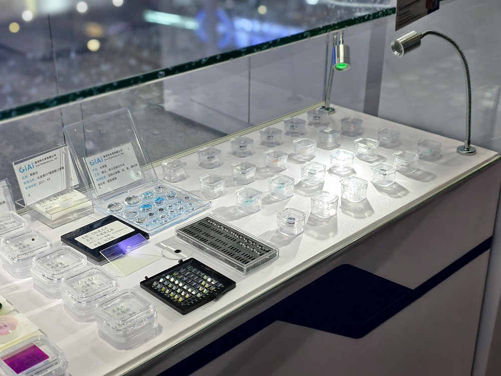 滤光片 凯时尊龙人生就是博光电CMEF2025非球面光学展品